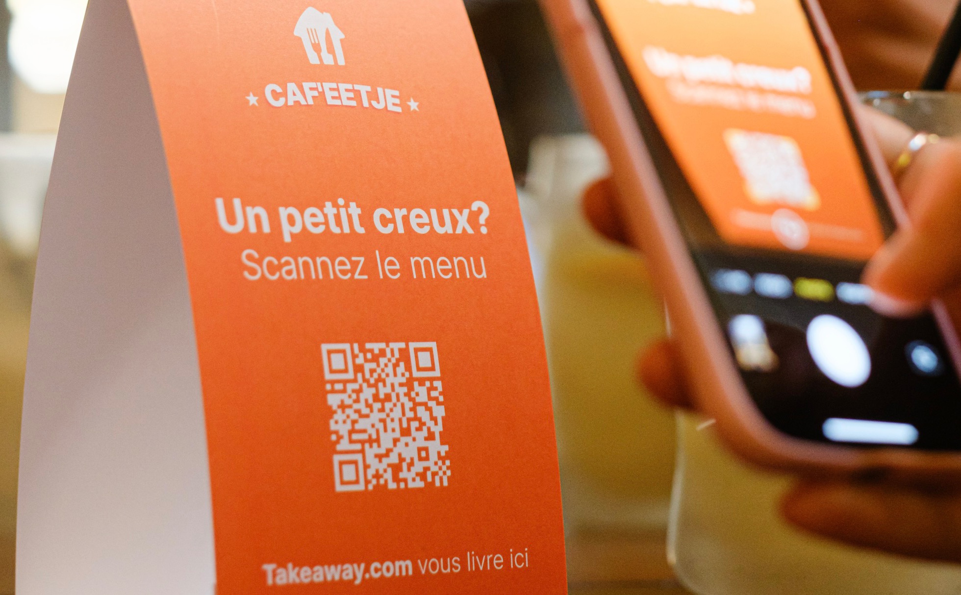 Takeaway.com en FamousGrey openen Caf'eetjes ter ondersteuning van de horeca