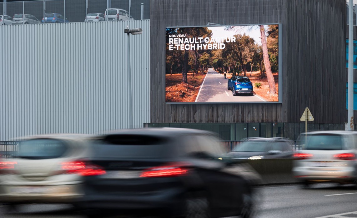 Benchmark OOH: lichte vertraging voor digital in sterk stijgende markt