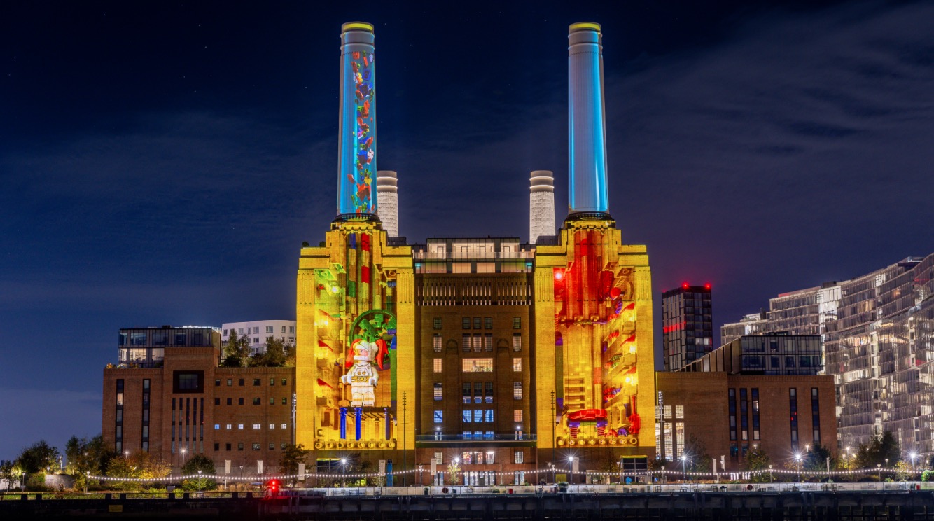 Lego neemt Battersea Power Station in