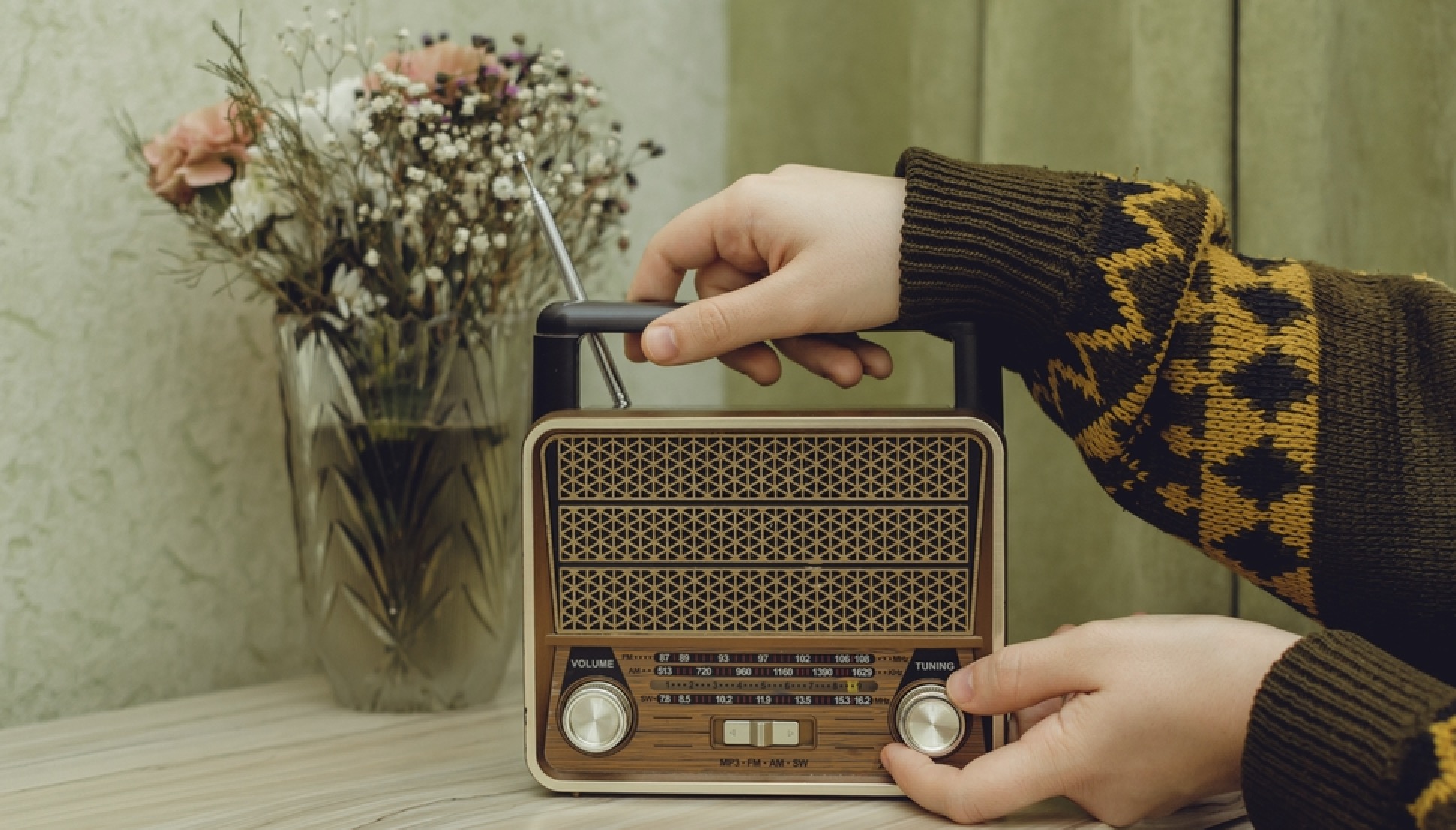 Seen from Space - Radio en audio, direct live nog steeds dominant