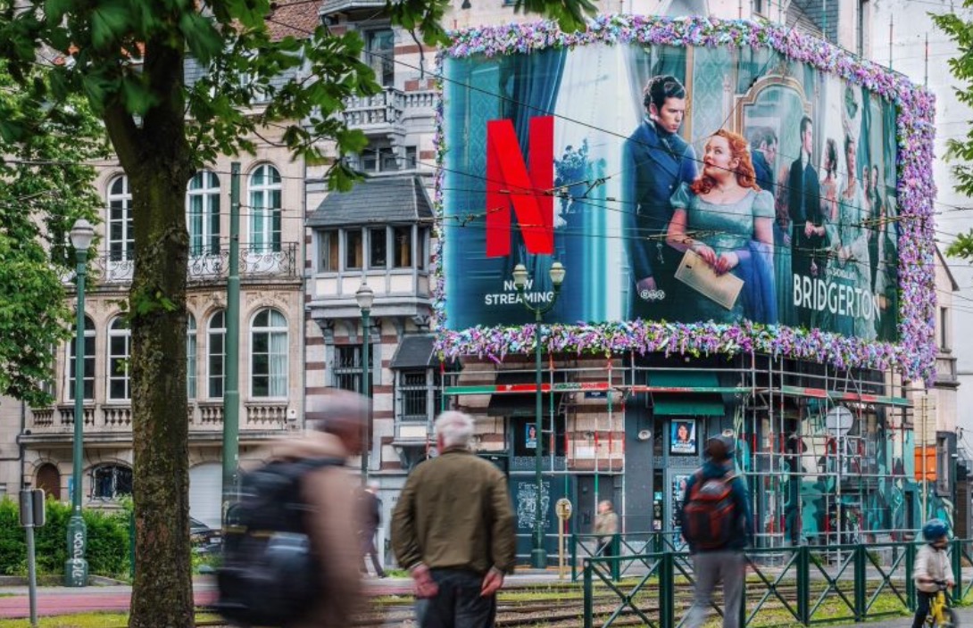 GroupM fleurit les rues pour Netflix
